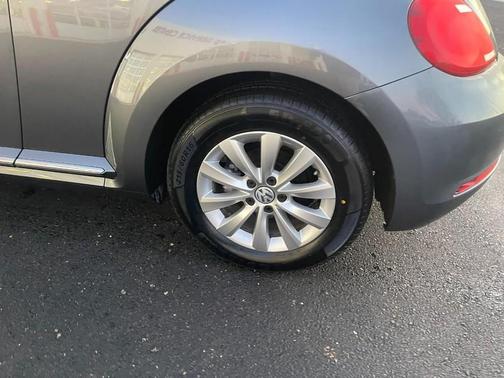 2019 Volkswagen Beetle 2.0T S