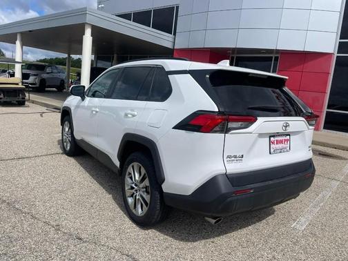 2020 Toyota RAV4 XLE Premium