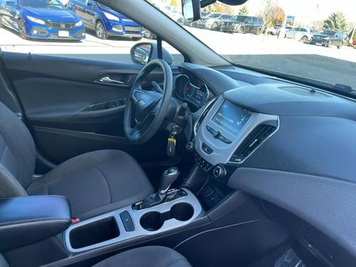 2017 Chevrolet Cruze LS