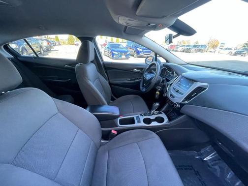 2017 Chevrolet Cruze LS