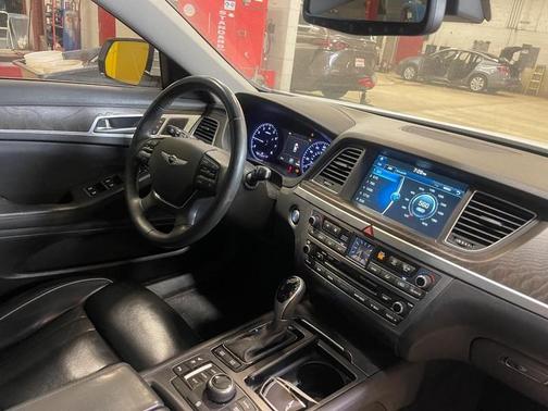 2017 Genesis G80 3.8