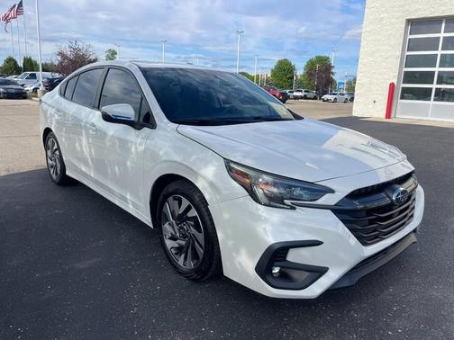 Crystal White Pearl 2024 Subaru Legacy Limited
