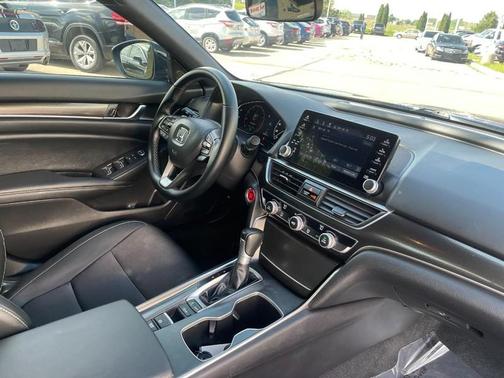 Still Night Pearl 2021 Honda Accord Sport 1.5T
