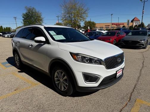 2018 Kia Sorento LX