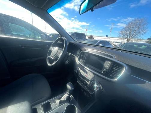 2020 Kia Sorento LX