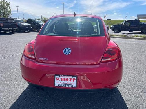Tornado Red 2015 Volkswagen Beetle 1.8T