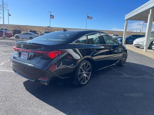 2019 Toyota Avalon Touring