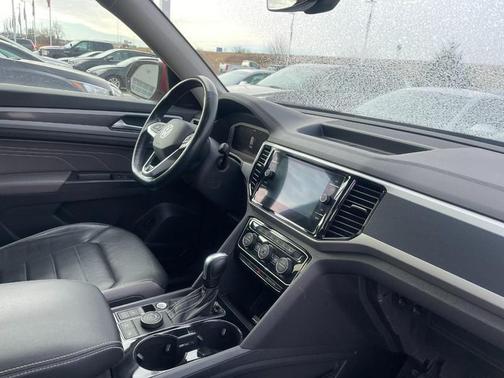 2022 Volkswagen Atlas 3.6L SEL Premium
