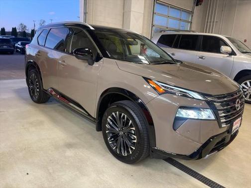 2024 Nissan Rogue Platinum