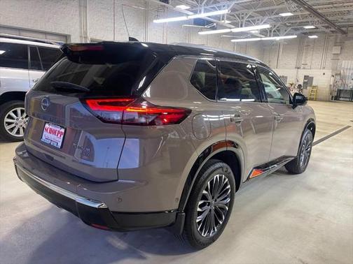 2024 Nissan Rogue Platinum
