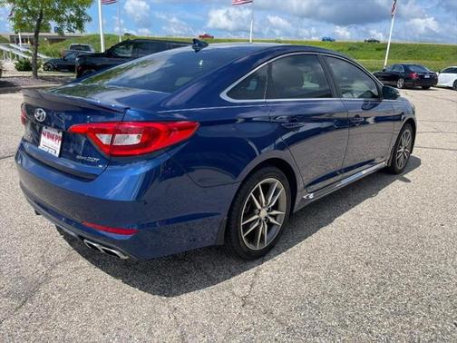 2017 Hyundai SONATA Sport 2.0T