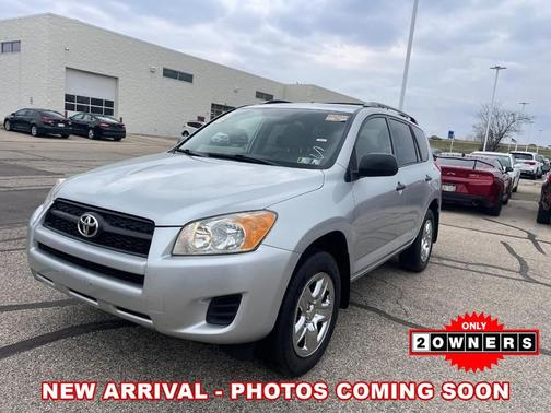 Classic Silver Metallic 2012 Toyota RAV4 Base