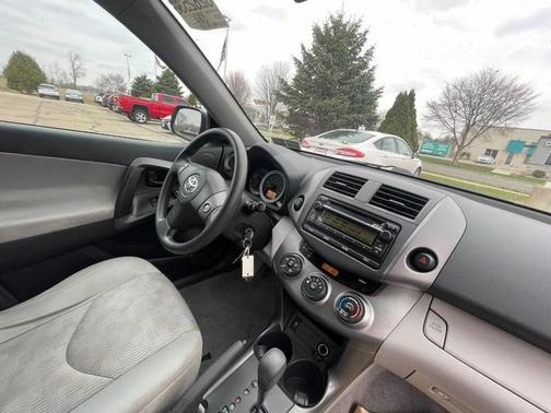 Classic Silver Metallic 2012 Toyota RAV4 Base
