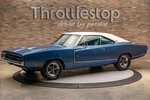 Dark Blue Poly w/ Dual White Stripes 1970 Dodge Charger Base