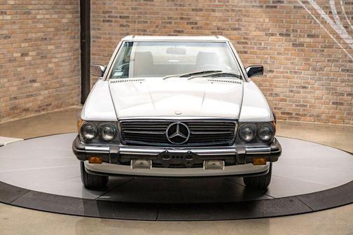 1987 Mercedes-Benz 560SL 