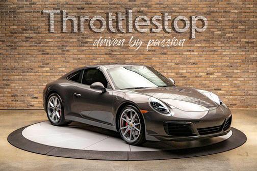 2017 Porsche 911 Carrera 4