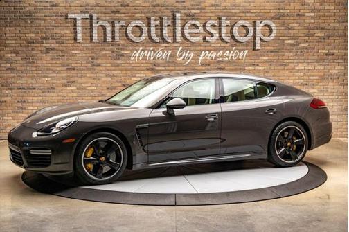 2016 Porsche Panamera Turbo S