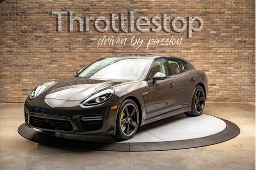 2016 Porsche Panamera Turbo S