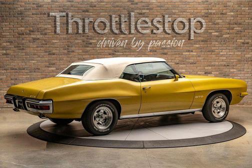 Harvest Gold 1971 Pontiac GTO Base
