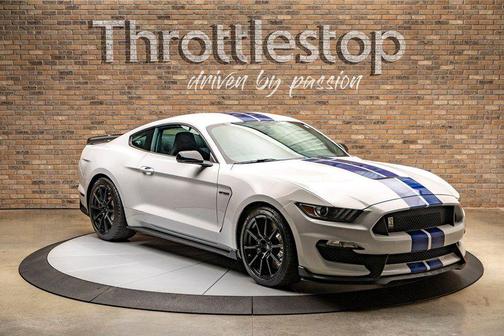 Oxford White 2016 Ford Shelby GT350 Base