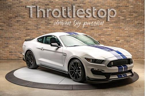 2016 Ford Shelby GT350 Base