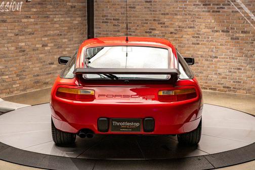 Guards Red 1987 Porsche 928