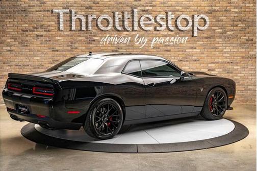 2016 Dodge Challenger SRT Hellcat