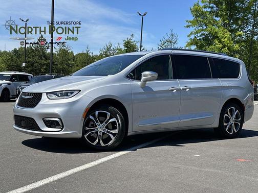 Silver Mist Clearcoat 2024 Chrysler Pacifica L
