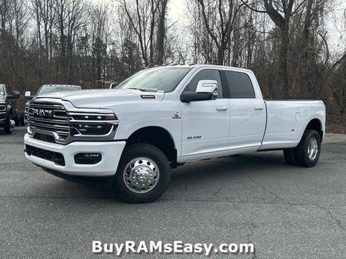 2026 RAM 3500 Laramie Crew Cab 4x4 8' Box