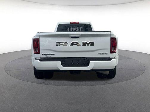 2026 RAM 3500 Laramie Crew Cab 4x4 8' Box
