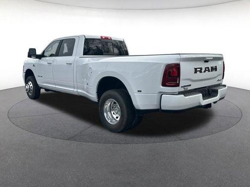 2026 RAM 3500 Laramie Crew Cab 4x4 8' Box