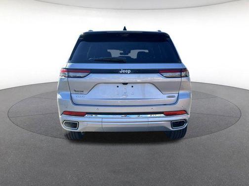 2025 Jeep Grand Cherokee Overland