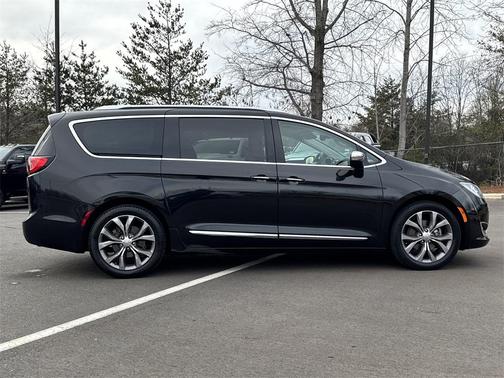 2019 Chrysler Pacifica Limited