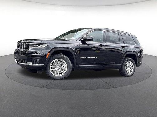 Diamond Black Crystal Pearlcoat 2025 Jeep Grand Cherokee L Laredo