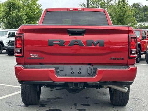 Molten Red Pearlcoat 2026 RAM 2500 Big Horn Crew Cab 4x4 6'4' Box