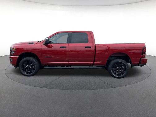 Molten Red Pearlcoat 2026 RAM 2500 Big Horn Crew Cab 4x4 6'4' Box
