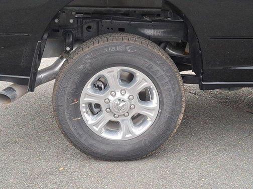 2025 RAM 2500 Big Horn Crew Cab 4x4 8' Box