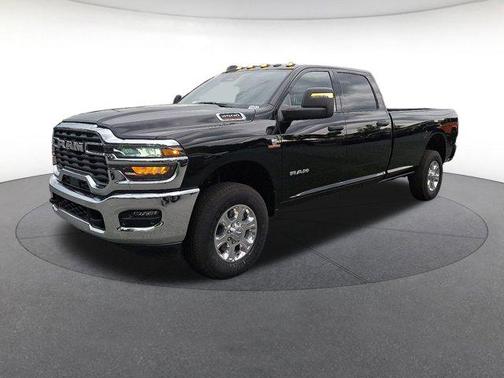 2025 RAM 2500 Big Horn Crew Cab 4x4 8' Box