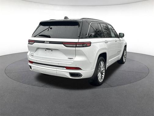 2025 Jeep Grand Cherokee Summit