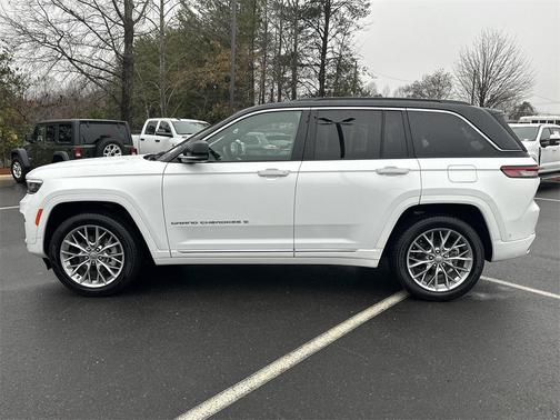 2025 Jeep Grand Cherokee Summit