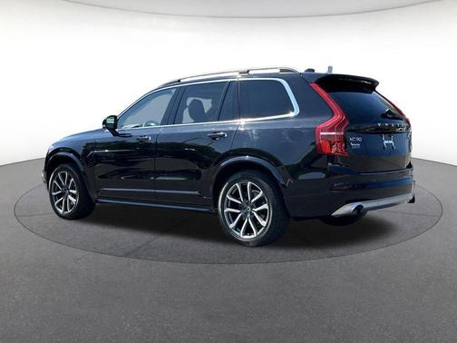 Onyx Black Metallic 2019 Volvo XC90 T5 Momentum
