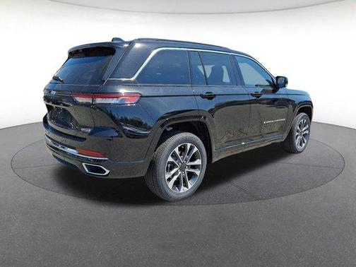 2025 Jeep Grand Cherokee Overland