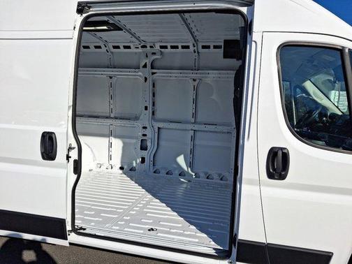 2025 RAM ProMaster 2500 Tradesman
