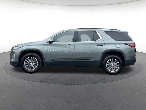 Silver Sage Metallic 2022 Chevrolet Traverse LT Cloth