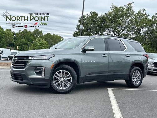 Silver Sage Metallic 2022 Chevrolet Traverse LT Cloth