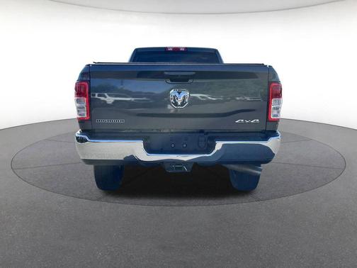 Granite Crystal Metallic Clearcoat 2020 RAM 3500 Big Horn Crew Cab 4x4 8' Box