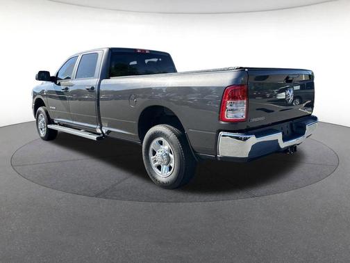 Granite Crystal Metallic Clearcoat 2020 RAM 3500 Big Horn Crew Cab 4x4 8' Box