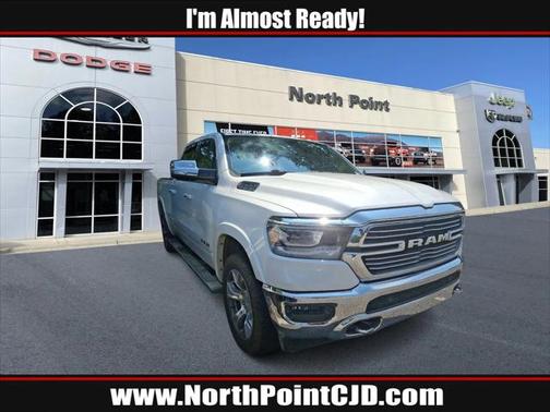2020 RAM 1500 Laramie Crew Cab 4x4 64' Box