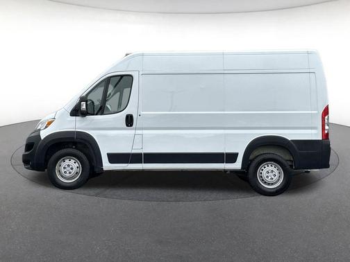 Bright White Clearcoat 2025 RAM ProMaster 2500 Tradesman