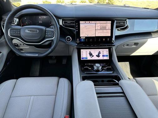 2026 Jeep Grand Wagoneer L Summit Obsidian 4x4